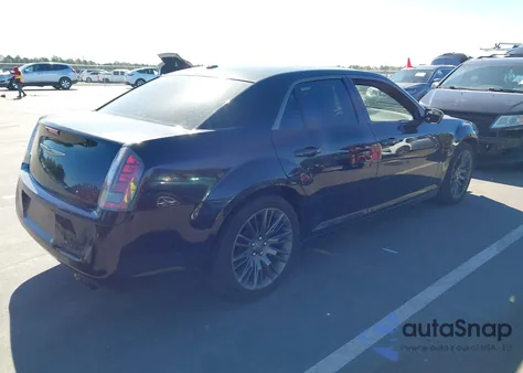 2013 Chrysler 300C John Varvatos Limited Edition из США, поврежденный, VIN 2C3CCADG6DH740076